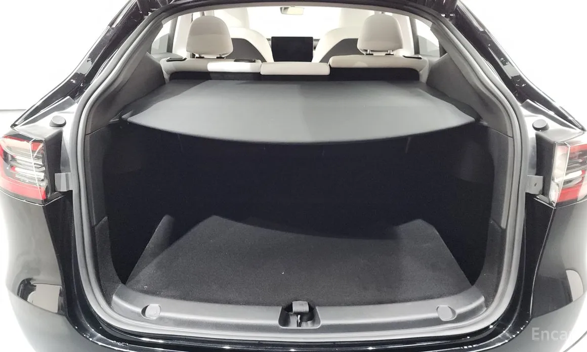 Фото 20 - Tesla Model Y