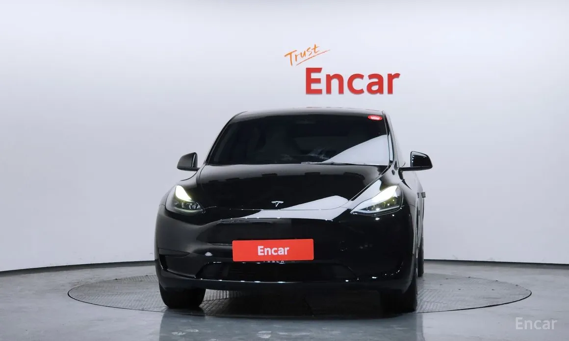 Фото 3 - Tesla Model Y