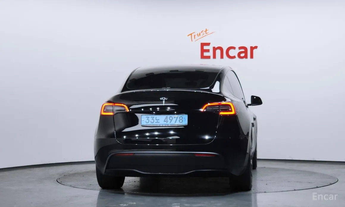 Фото 4 - Tesla Model Y