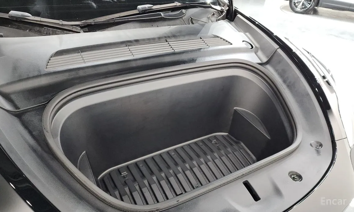 Фото 6 - Tesla Model Y