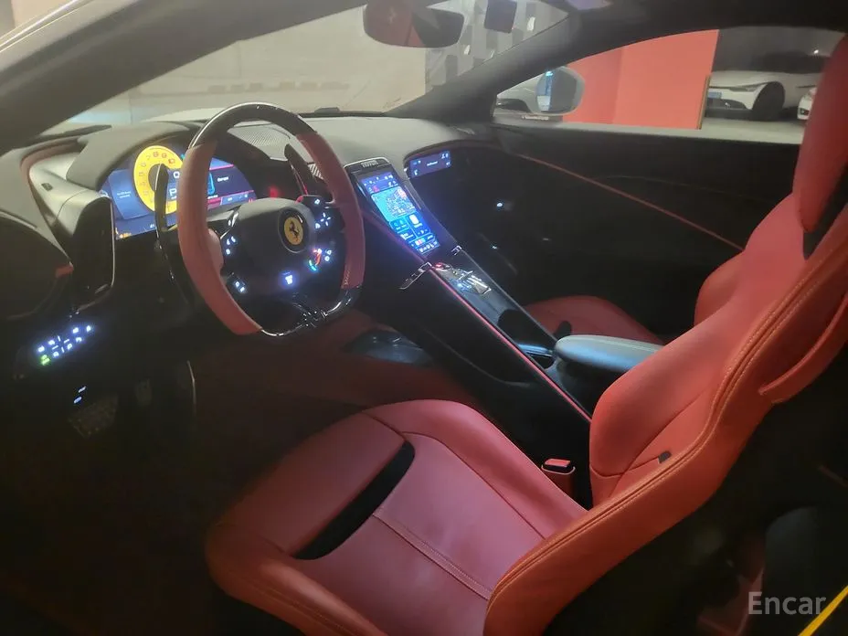 Фото 7 - Ferrari Roma