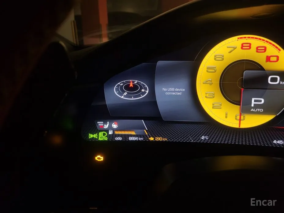 Фото 8 - Ferrari Roma