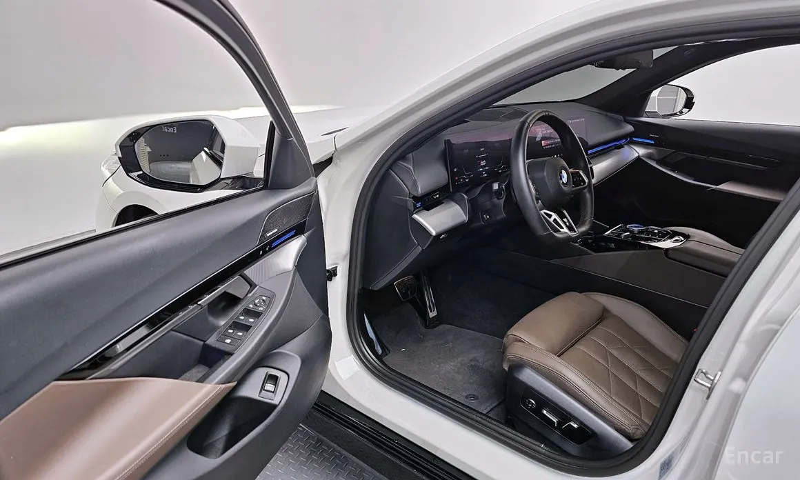 Фото 10 - BMW 5 Series