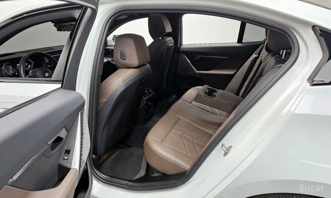 Фото 11 - BMW 5 Series