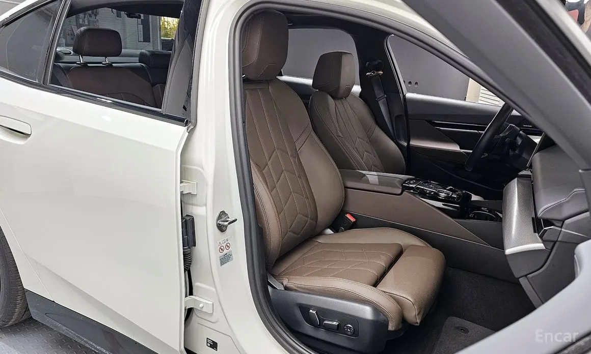 Фото 12 - BMW 5 Series