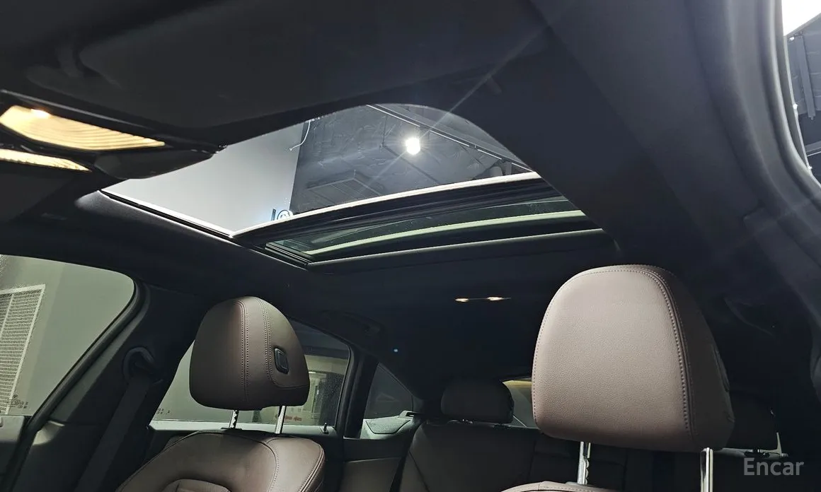 Фото 16 - BMW i4