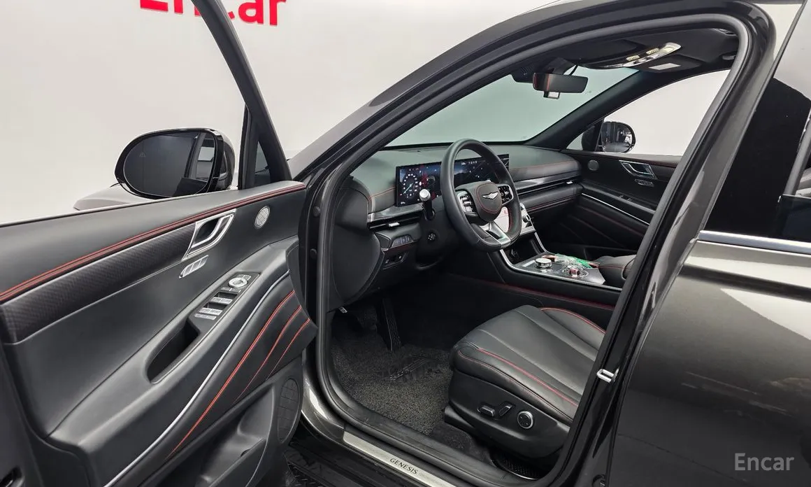 Фото 10 - Genesis GV80