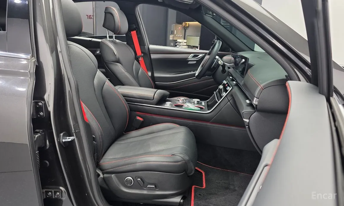 Фото 11 - Genesis GV80