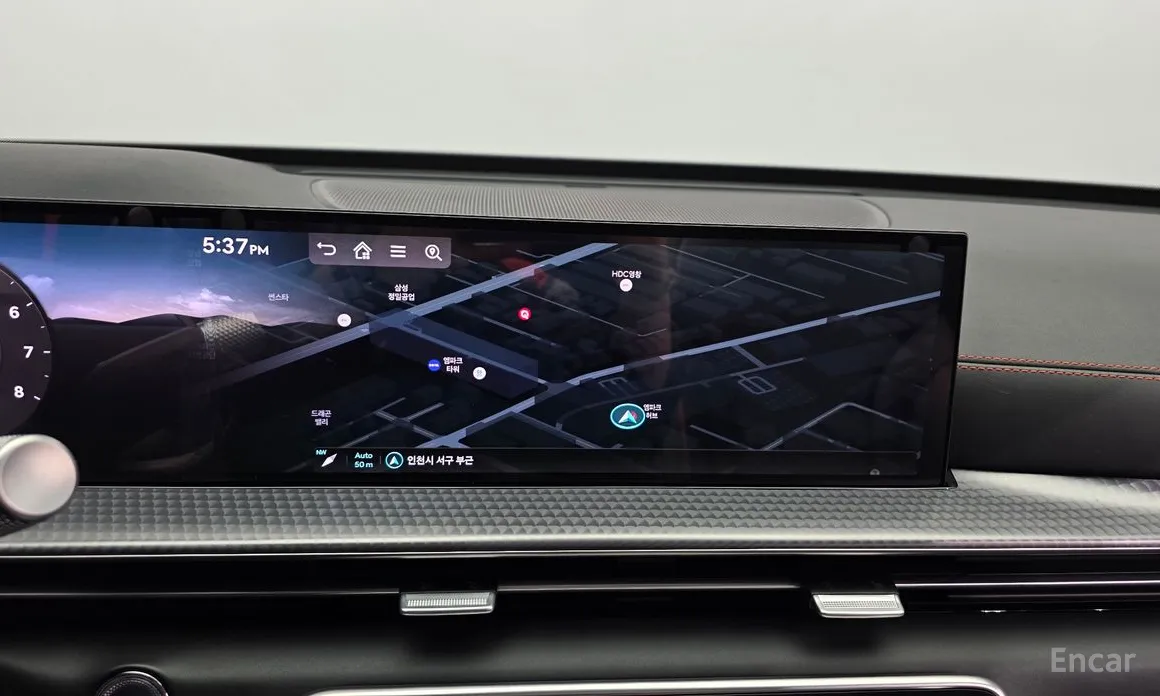 Фото 14 - Genesis GV80