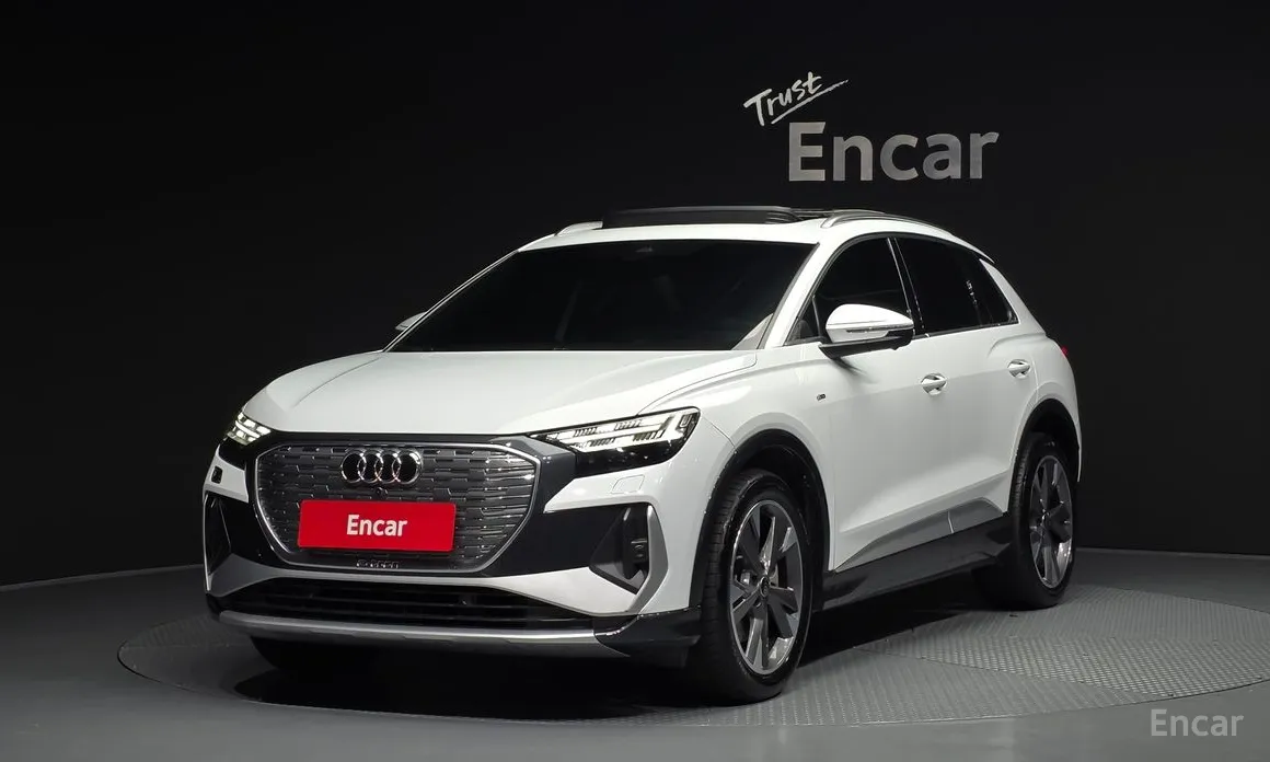 Фото 1 - Audi Q4 e-tron