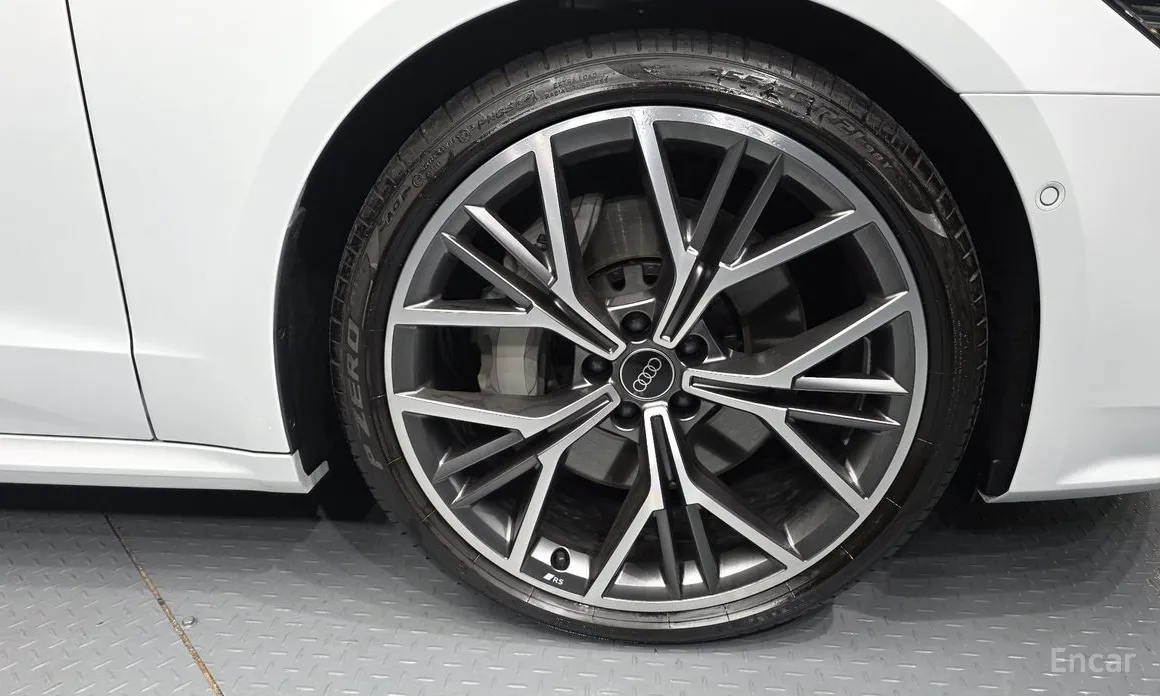 Фото 5 - Audi A7