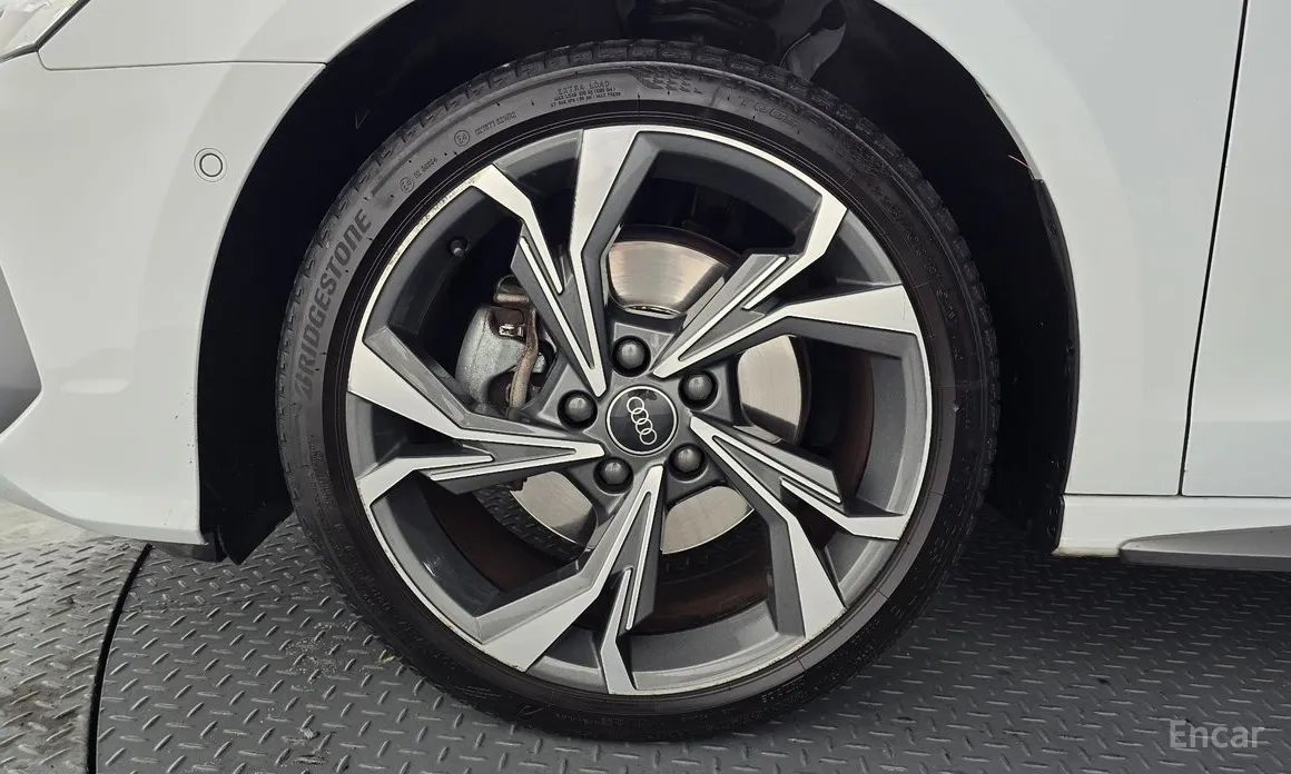 Фото 5 - Audi A3