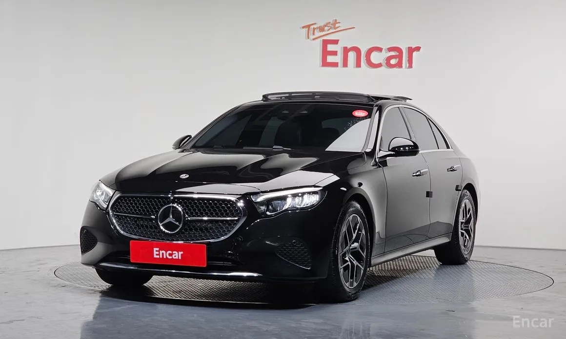 Фото 1 - Mercedes-Benz E-Class