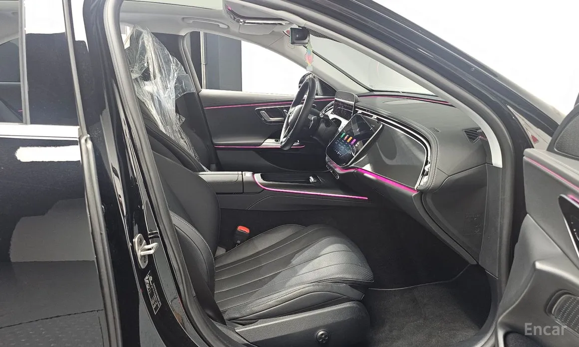 Фото 11 - Mercedes-Benz E-Class