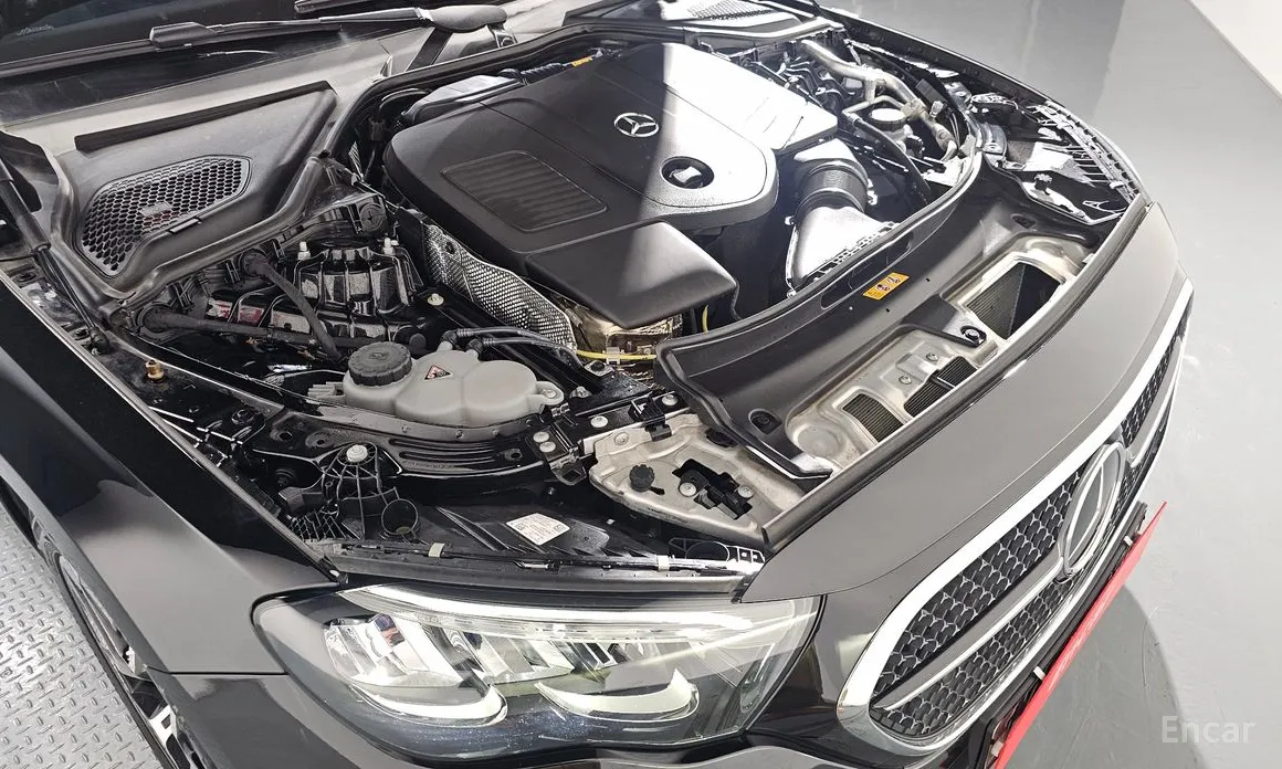 Фото 6 - Mercedes-Benz E-Class