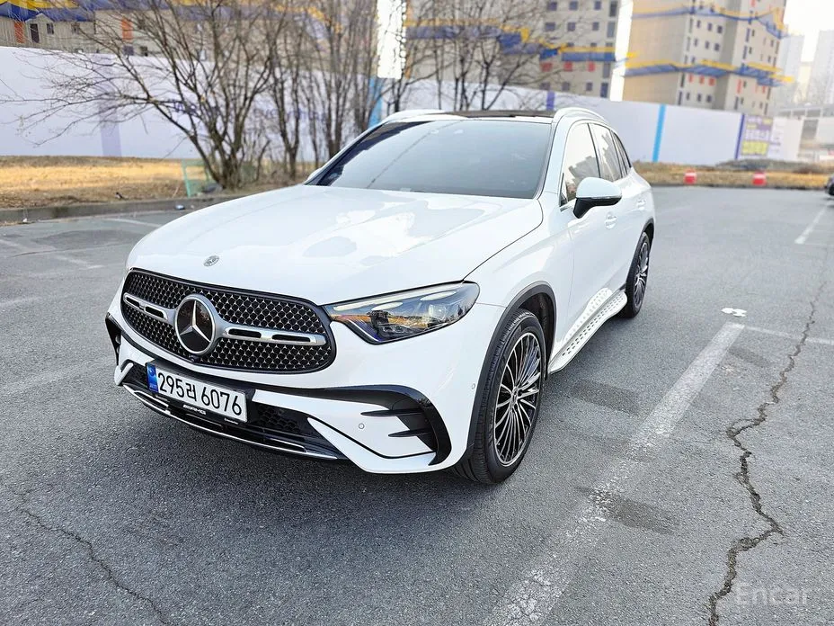 Photo 2 - Mercedes-Benz GLC-Class