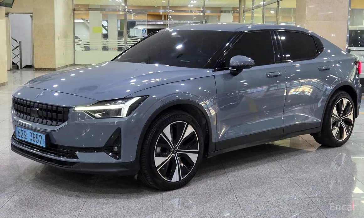 Фото 1 - Polestar 2