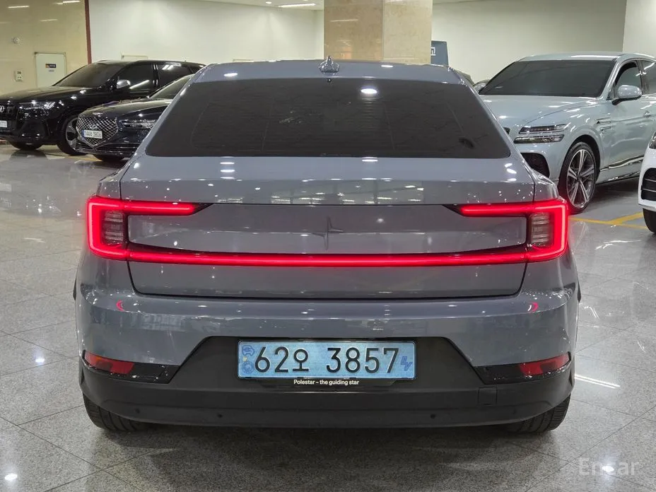 Фото 4 - Polestar 2