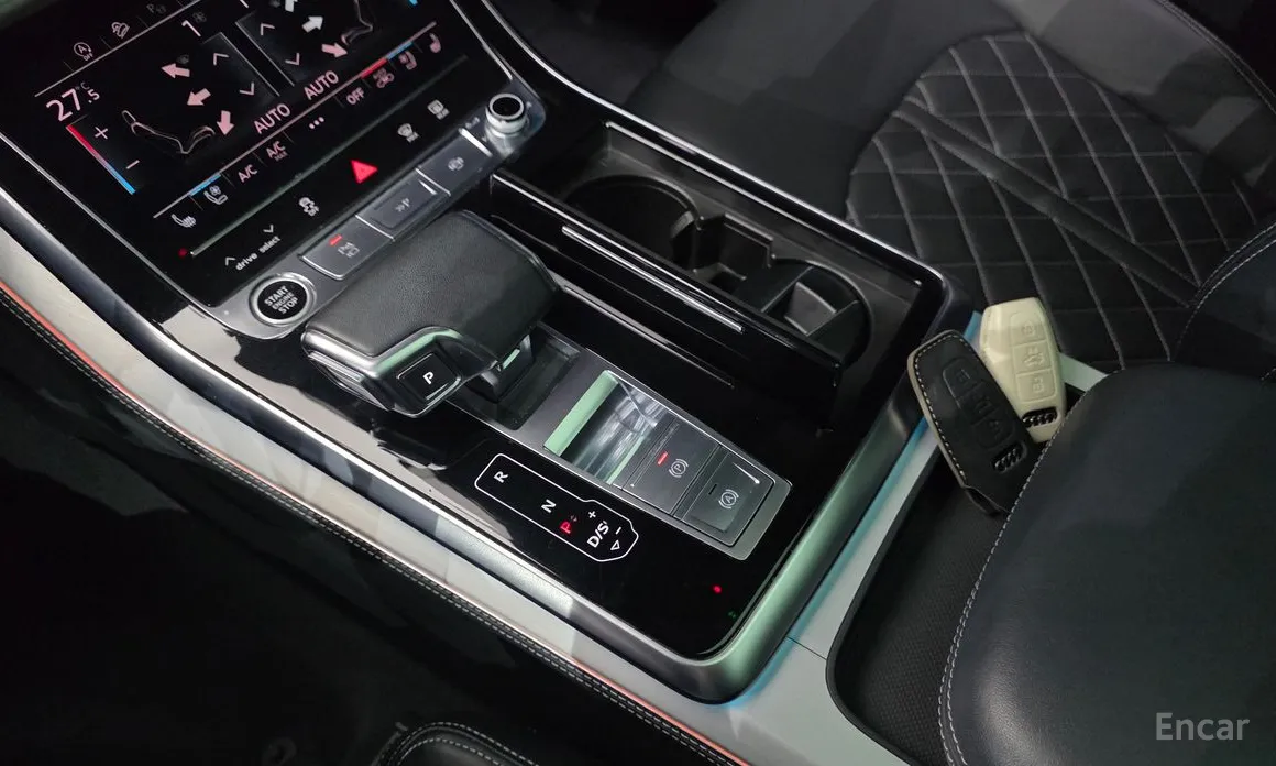 Фото 9 - Audi Q8