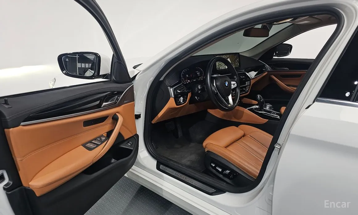 Фото 10 - BMW 5 Series