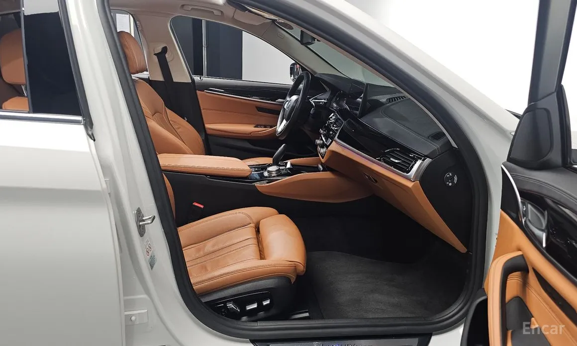 Фото 11 - BMW 5 Series