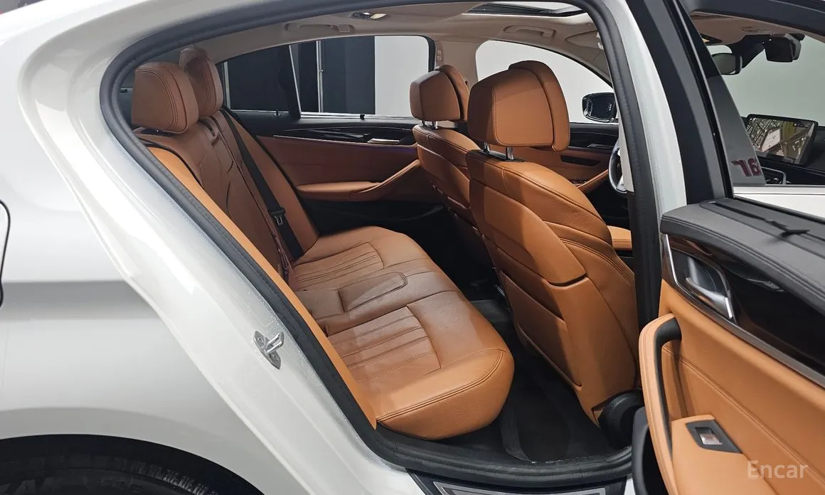 Фото 12 - BMW 5 Series