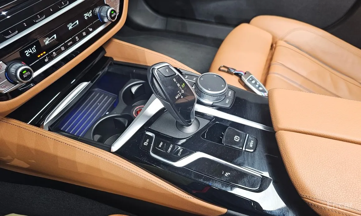 Фото 9 - BMW 5 Series