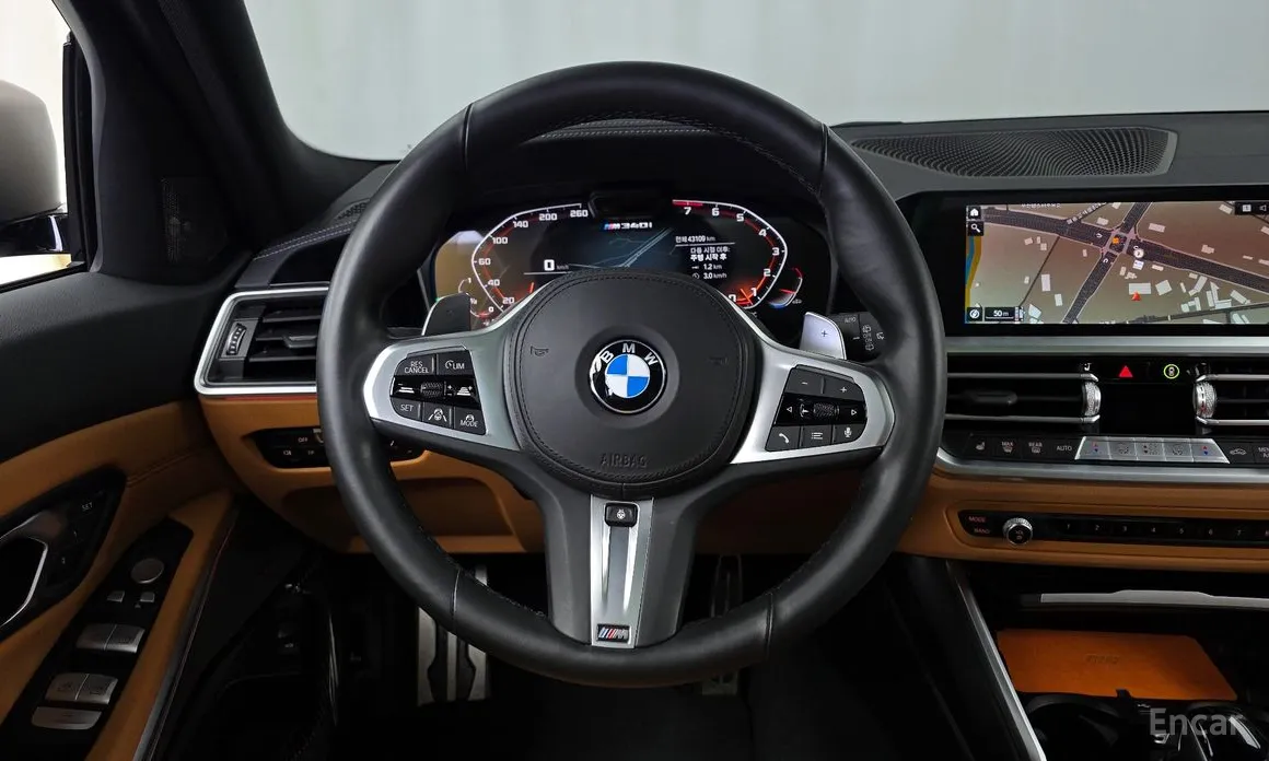 Photo 13 - BMW 3 Series
