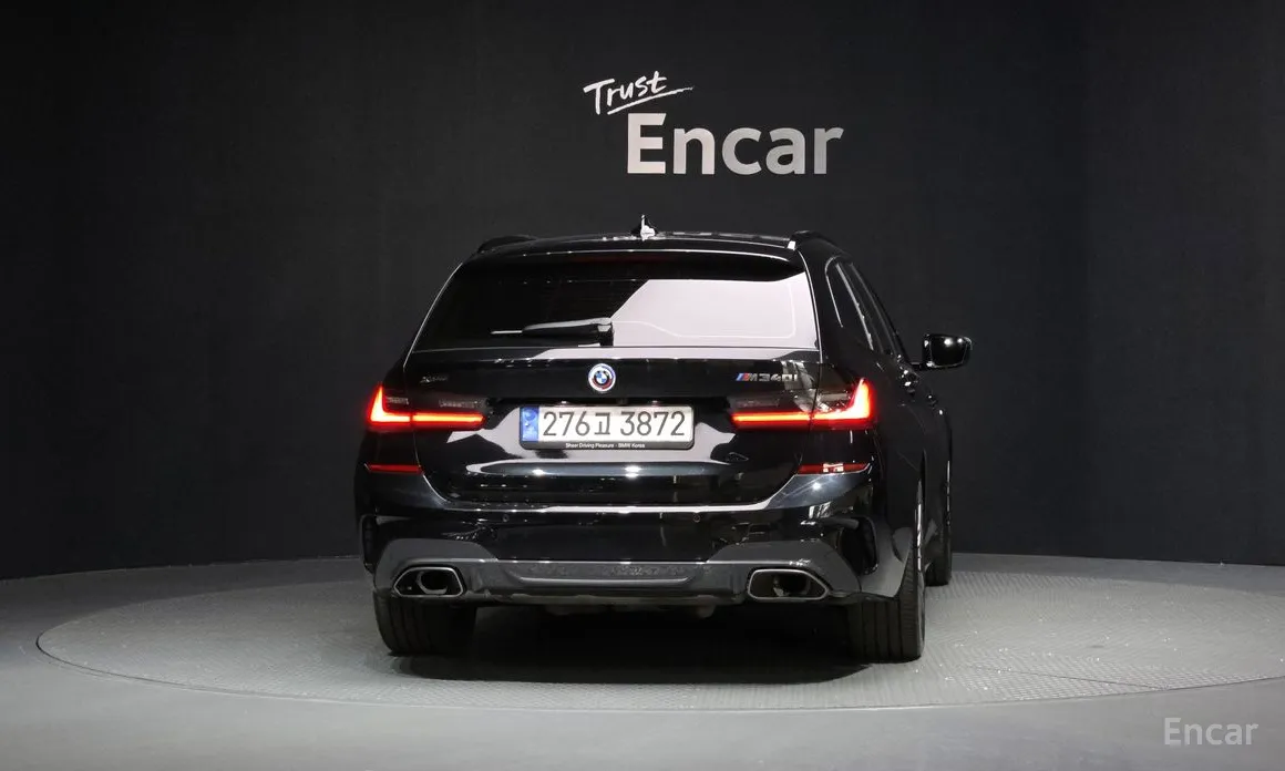 Photo 4 - BMW 3 Series