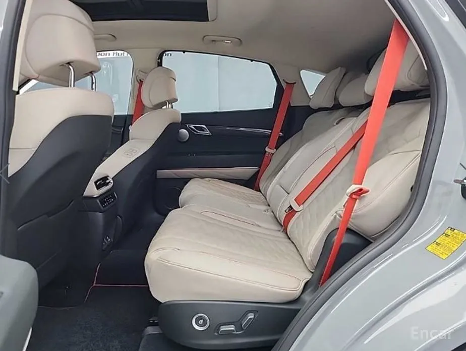 Фото 12 - Genesis GV80