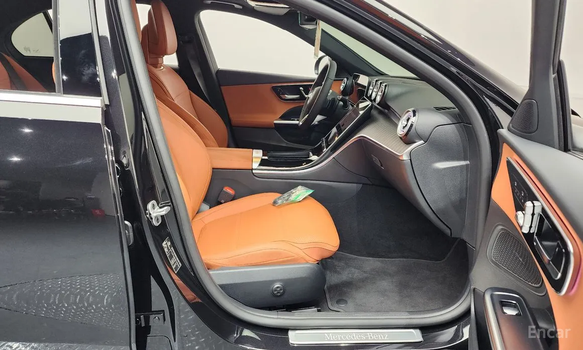 Фото 11 - Mercedes-Benz C-Class