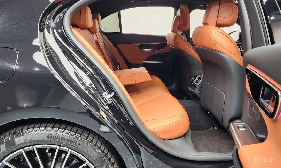 Фото 12 - Mercedes-Benz C-Class