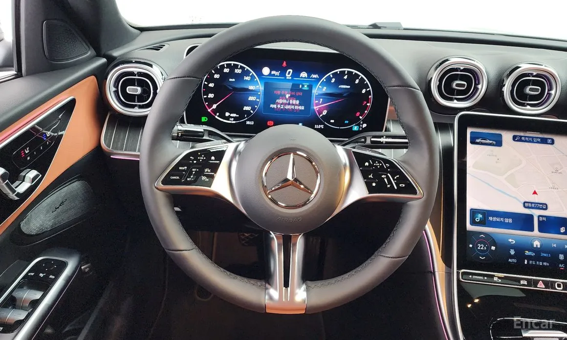 Фото 13 - Mercedes-Benz C-Class