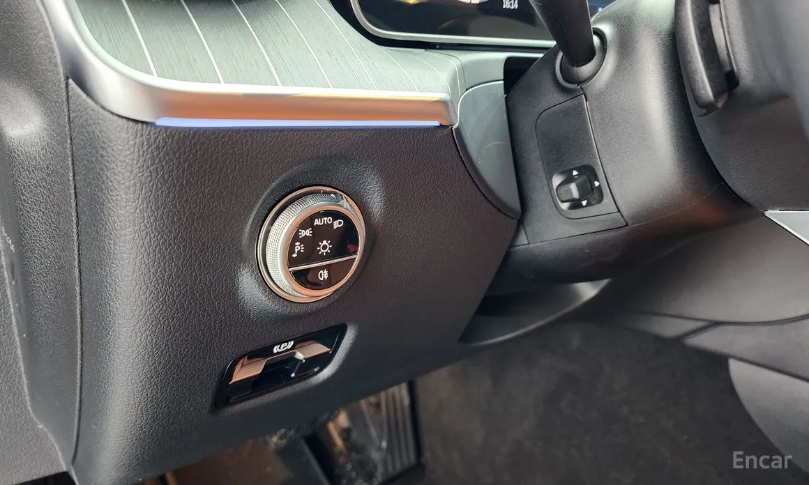 Фото 14 - Mercedes-Benz C-Class