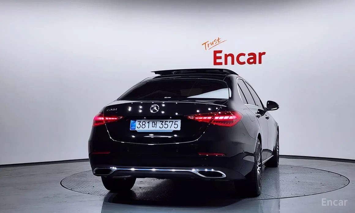 Фото 4 - Mercedes-Benz C-Class