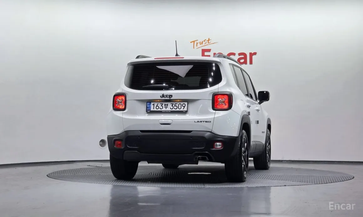 Фото 4 - Jeep Renegade