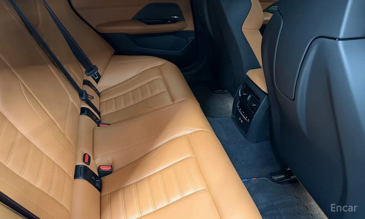 Фото 10 - BMW i4