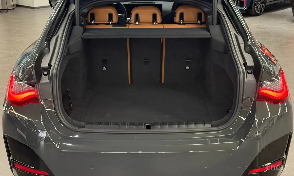 Фото 11 - BMW i4