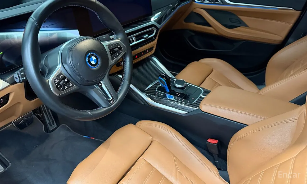 Фото 15 - BMW i4