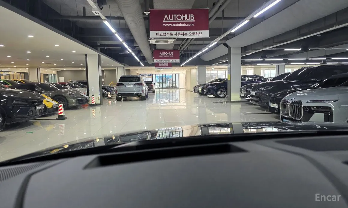 Фото 18 - Audi e-tron