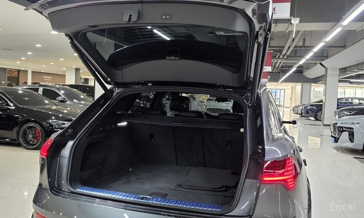 Фото 7 - Audi e-tron