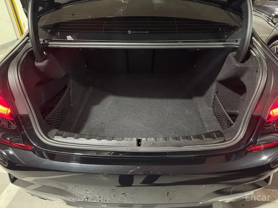 Photo 11 - BMW 3 Series