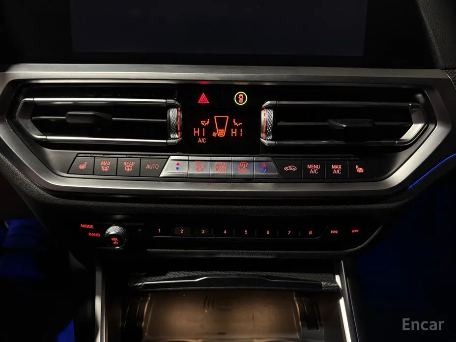 Photo 14 - BMW 3 Series