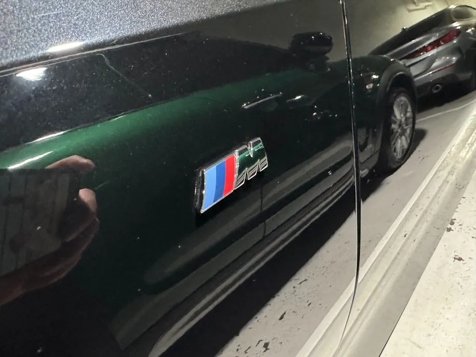 Photo 19 - BMW 3 Series