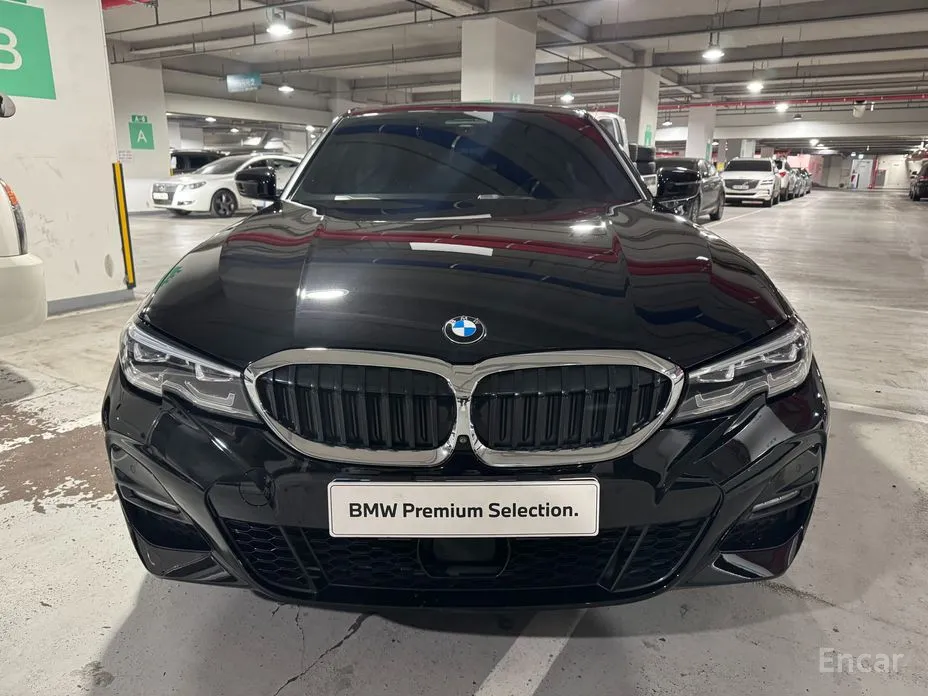 Photo 3 - BMW 3 Series