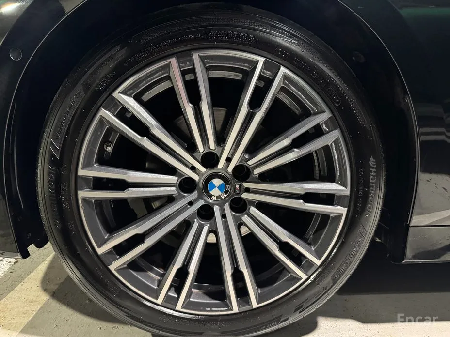 Photo 5 - BMW 3 Series