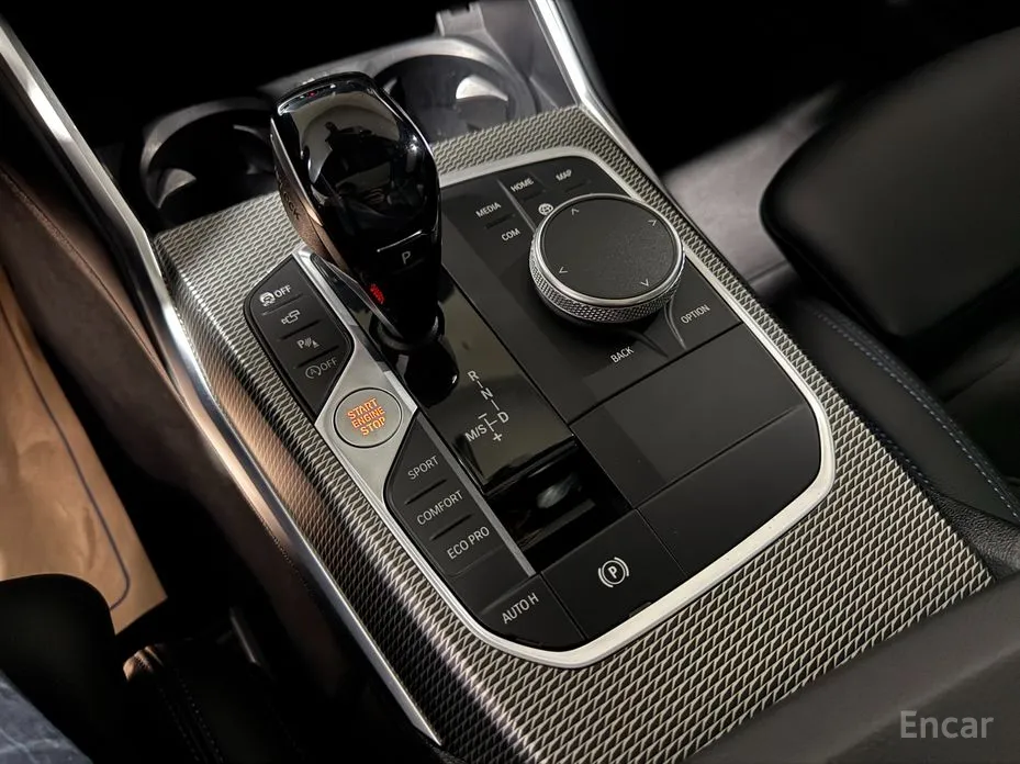 Photo 9 - BMW 3 Series