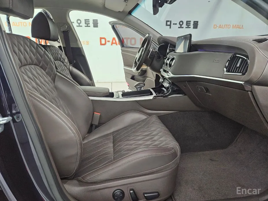 Фото 10 - Kia Stinger