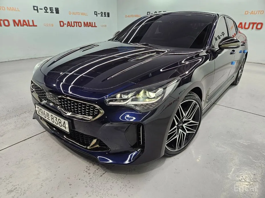 Фото 3 - Kia Stinger