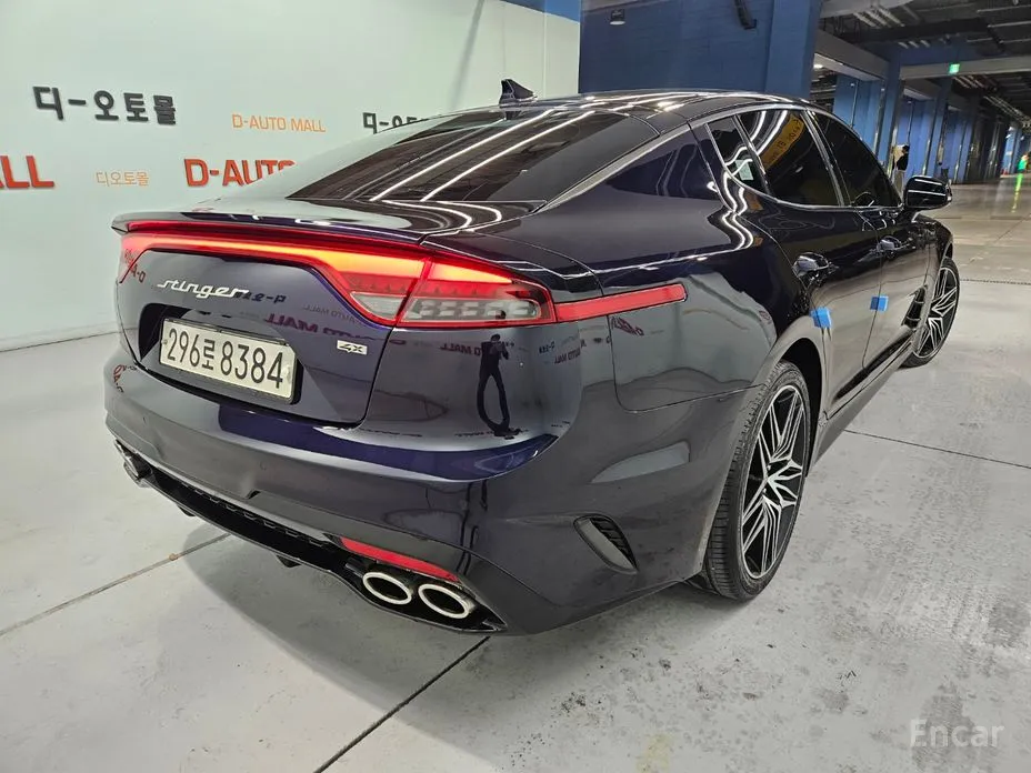 Фото 6 - Kia Stinger